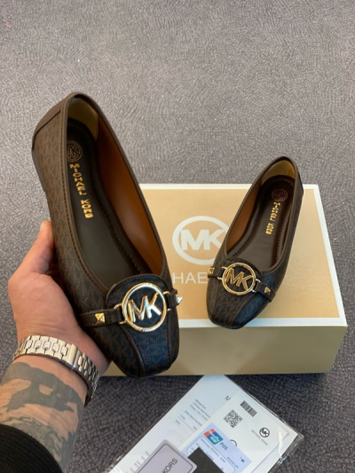 Kadın Klasik Tokalı Desenli Babet