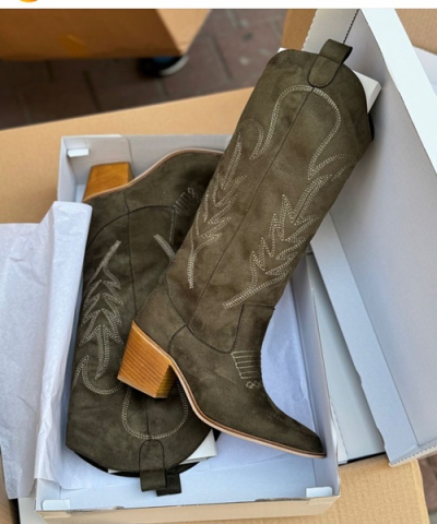 Nakışlı Bayan Çizmesi