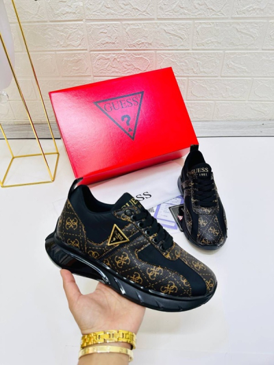 Silikon Tabanlı Spor Ayakkabı Guess